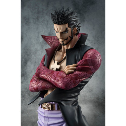 Megahouse - One Piece - Dracule Mihawk - Excellent Model - Portrait Of Pirates DX - 1/8 - Ver.