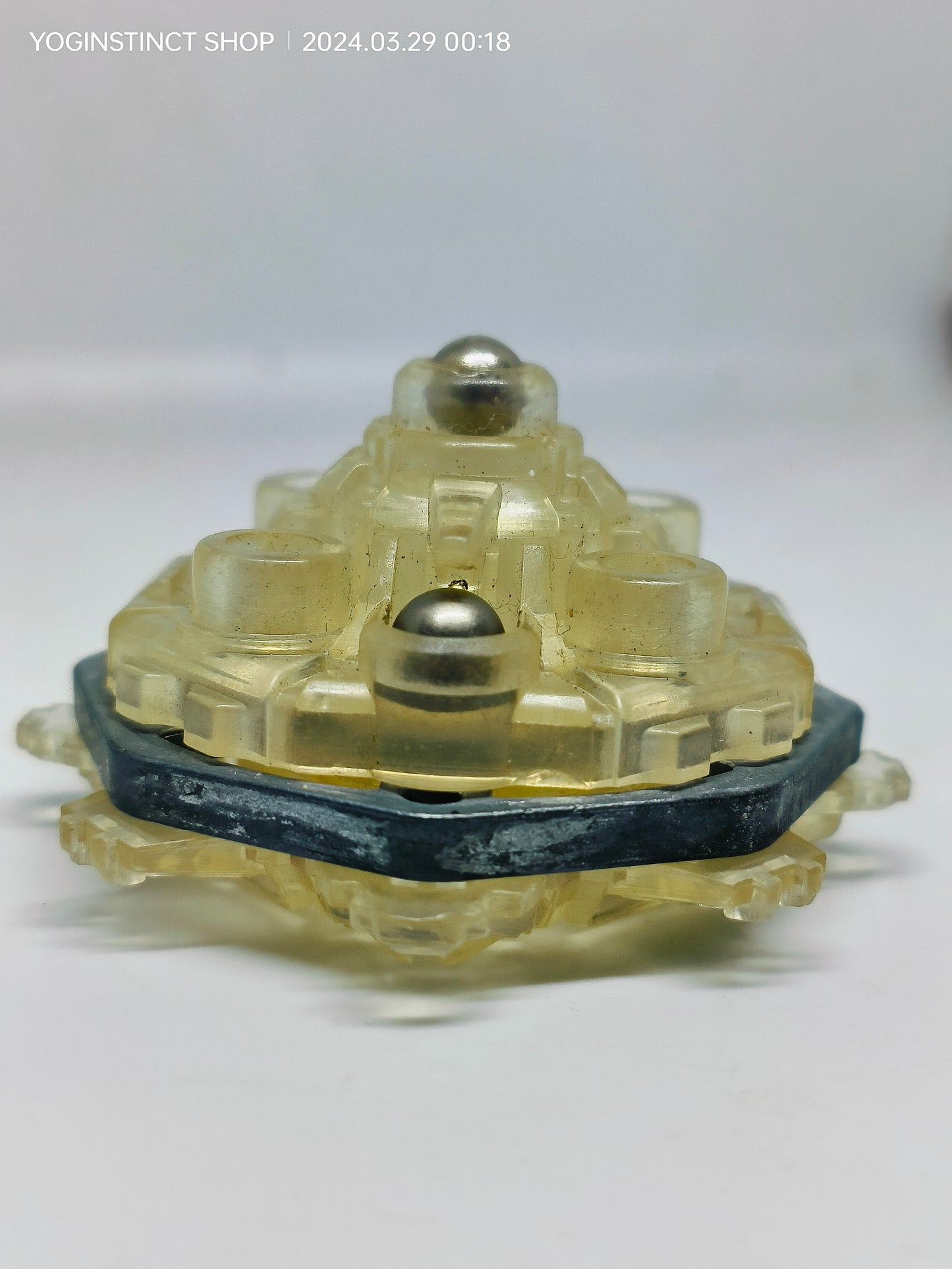 A-35 Draciel F (A) Clear ver. - Takaratomy Beyblade: Shoot