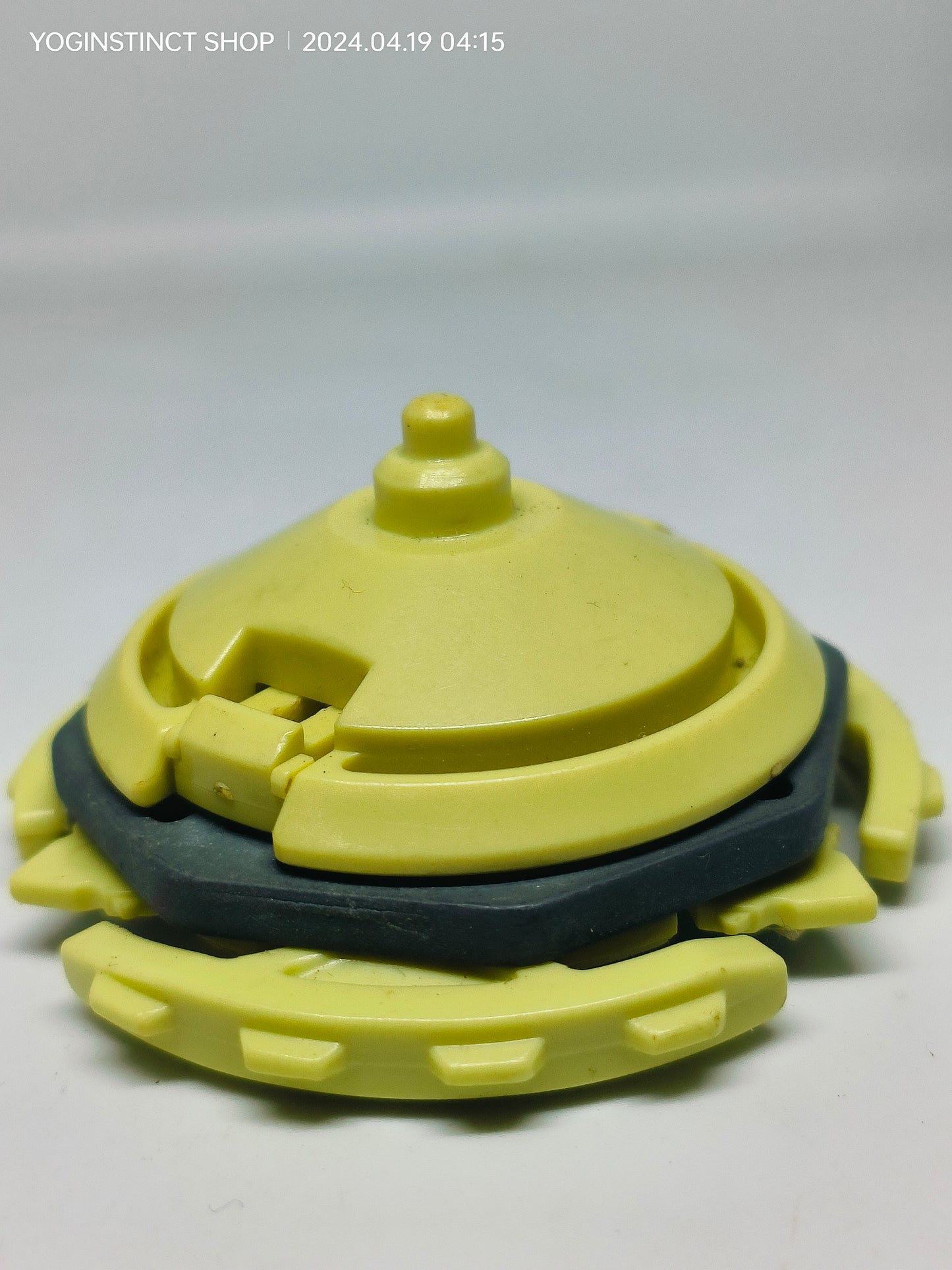 A-33 Kid Draciel (A) - Takaratomy Beyblade: Shoot