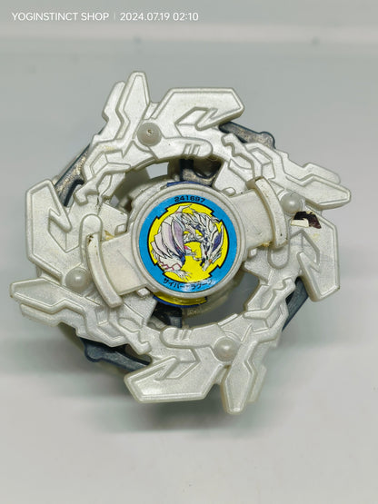 A-64 Cyber Dragoon (PEARL WHITE VERSION) - Takaratomy Beyblade: V-FORCE