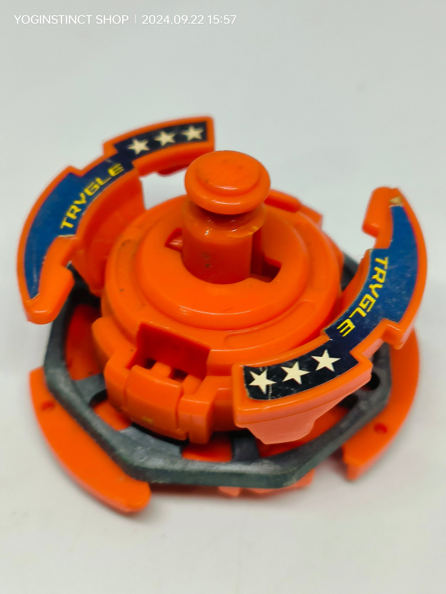 A-17 Trygle (B) - Takaratomy Beyblade: V-Force