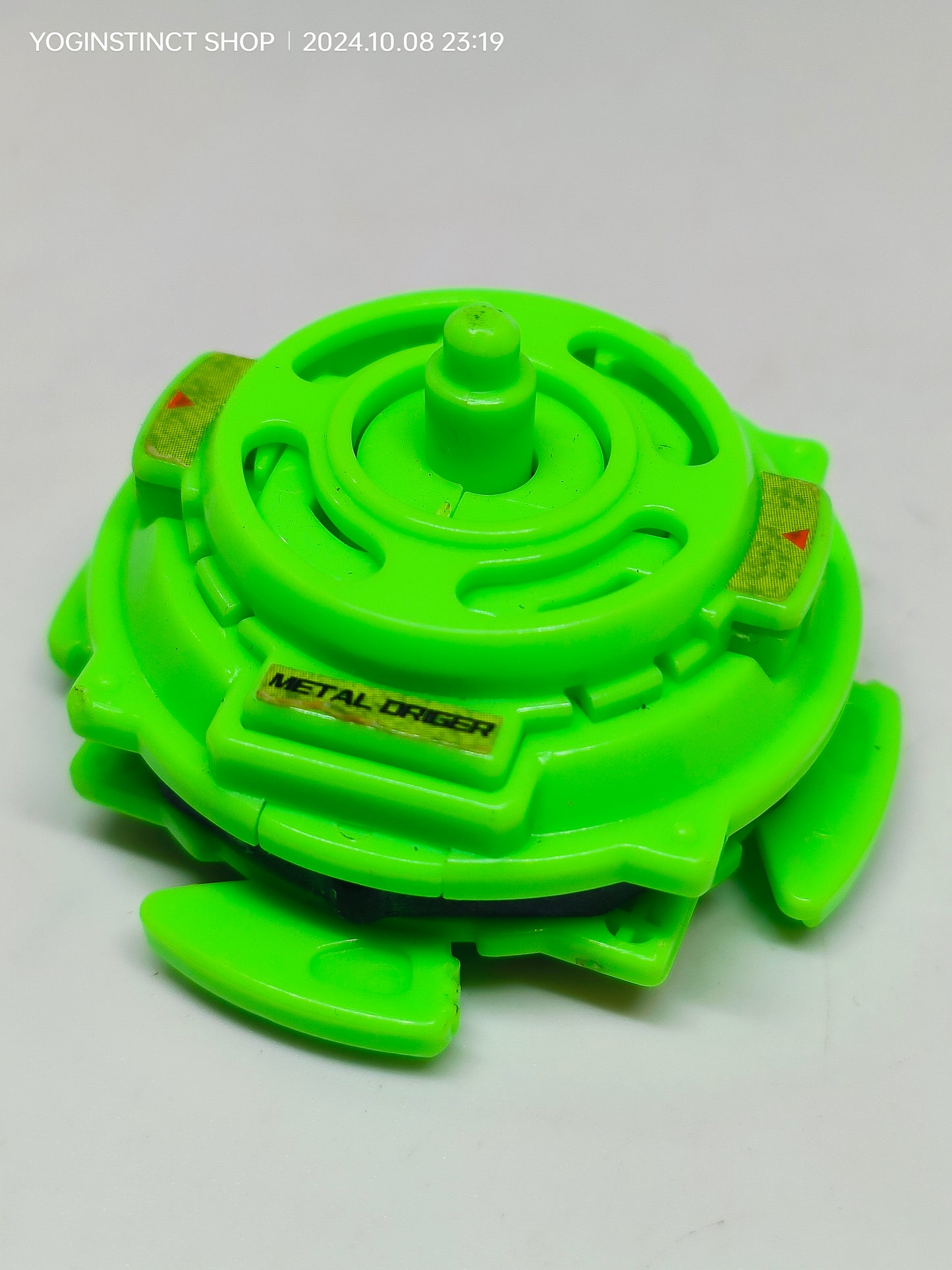 Metal Driger - (A) Takaratomy Beyblade plastic Generation