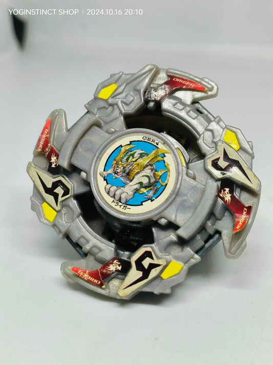 A-24 Driger F / Fang (L) - Takaratomy Beyblade: Shoot